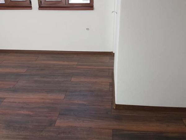 естествени и ламинирани паркети Казанлък